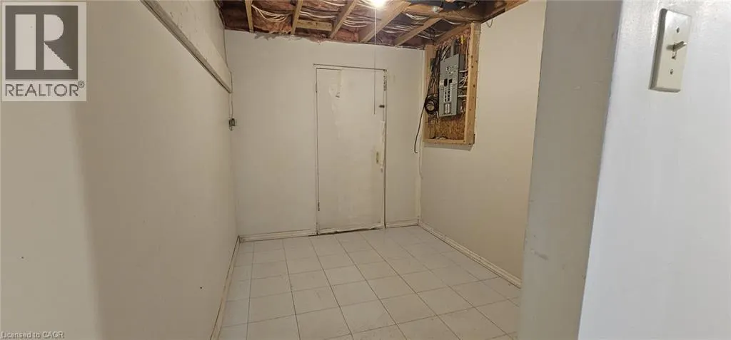 38 POPLAR Drive