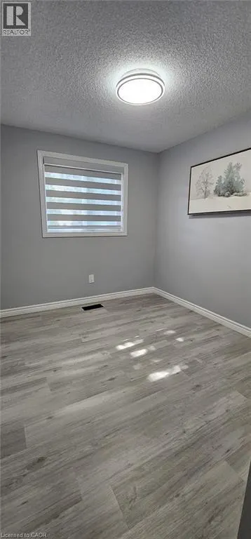 38 POPLAR Drive