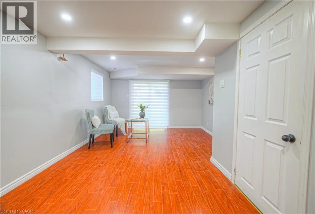 38 POPLAR Drive