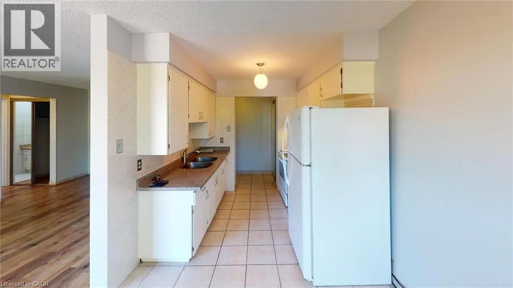 371 DALE Crescent Unit# 11, #11