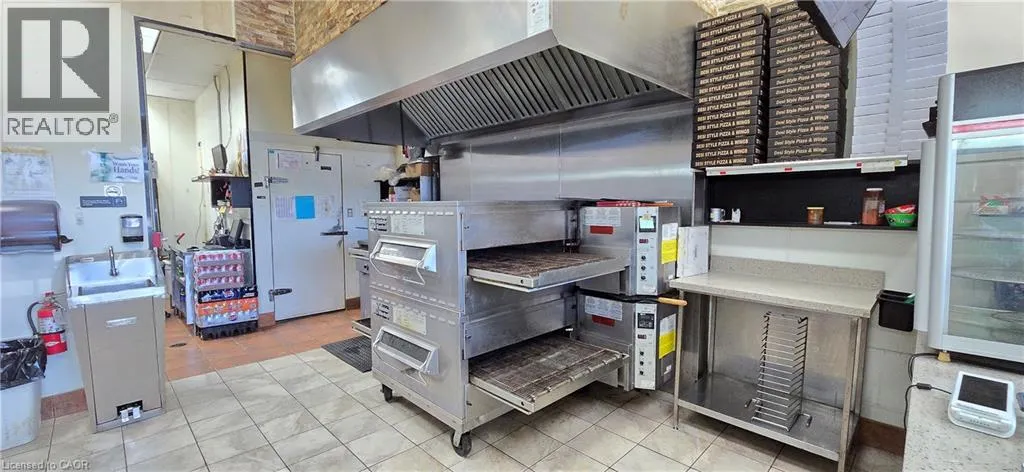 1920 DUNDAS Street Unit# 101, #101