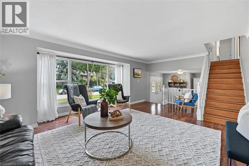 641 HOLT Drive