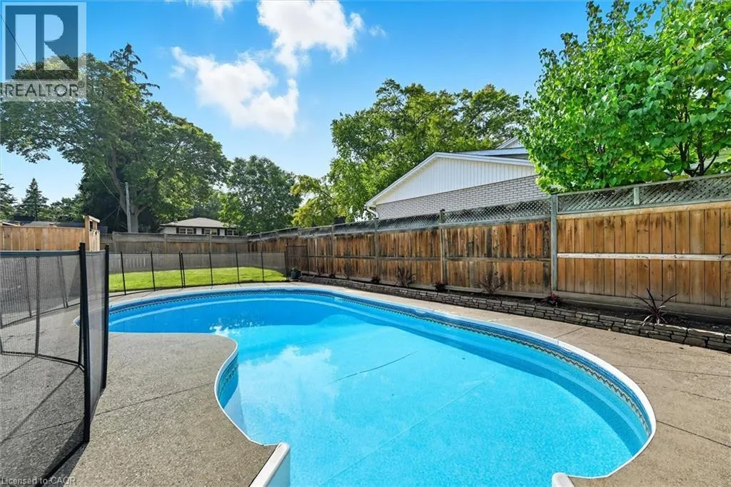 641 HOLT Drive