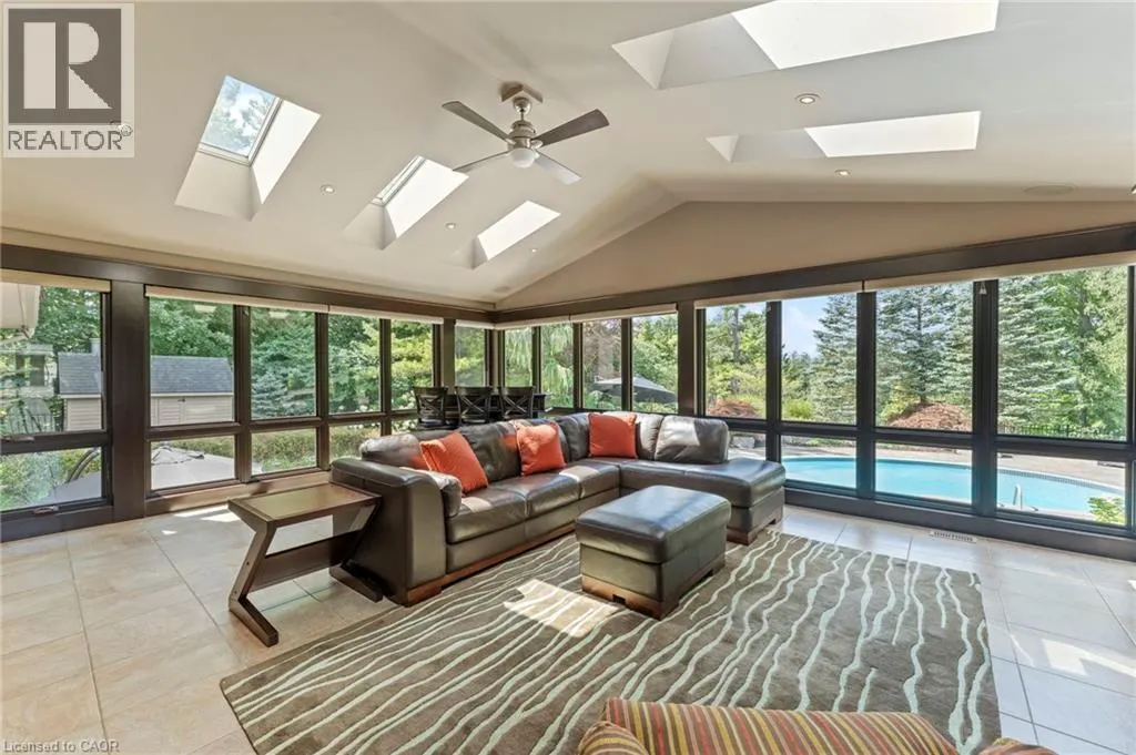 25 SUNSET Drive