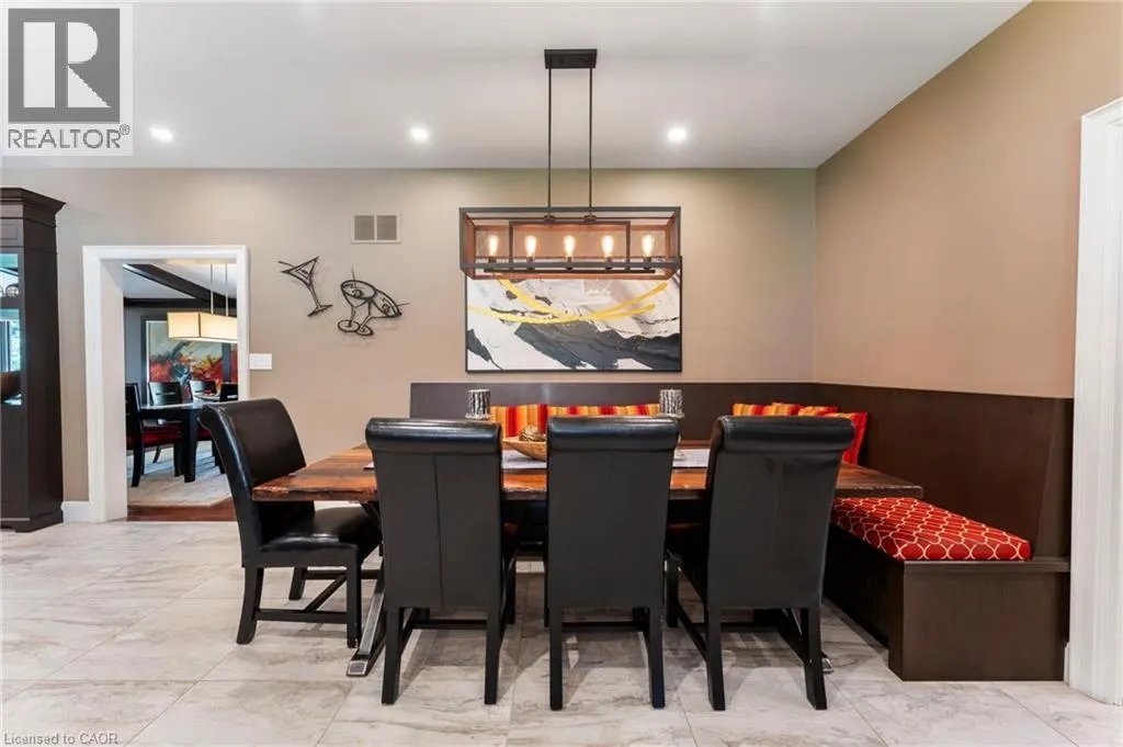 25 SUNSET Drive
