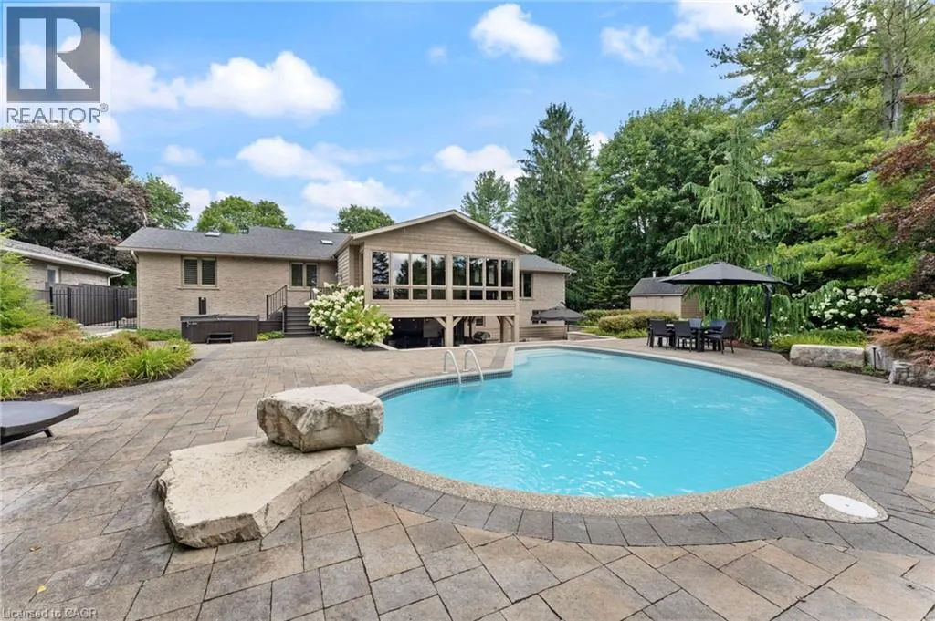 25 SUNSET Drive