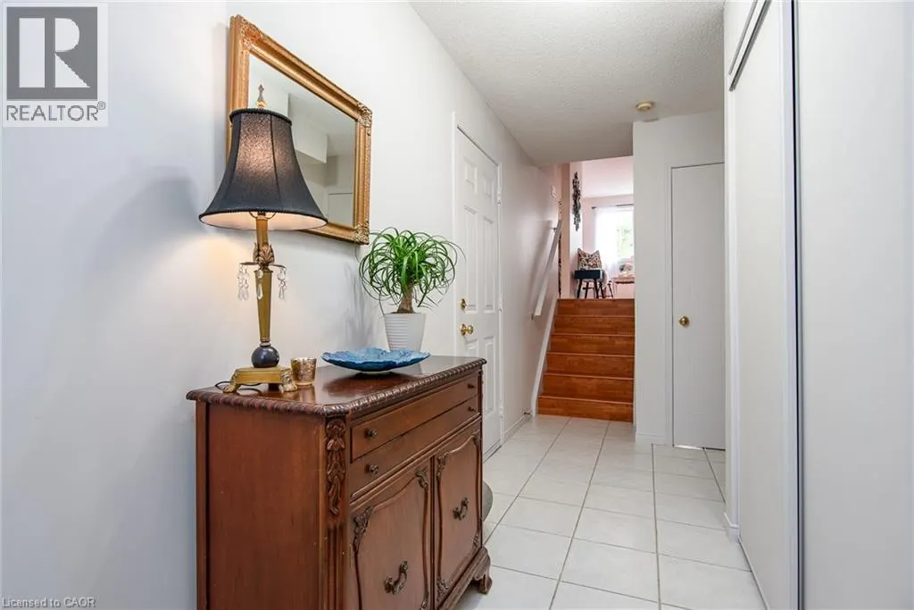 173 HIGHLAND Crescent