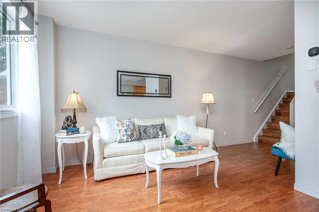 173 HIGHLAND Crescent