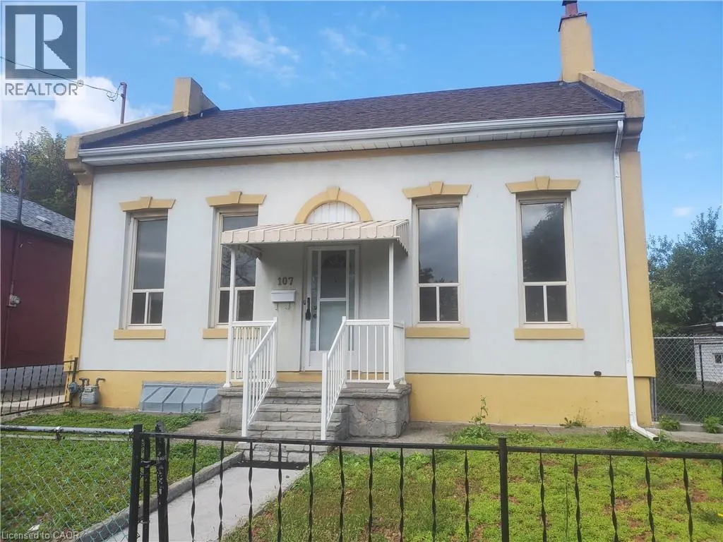 107 CATHCART Street