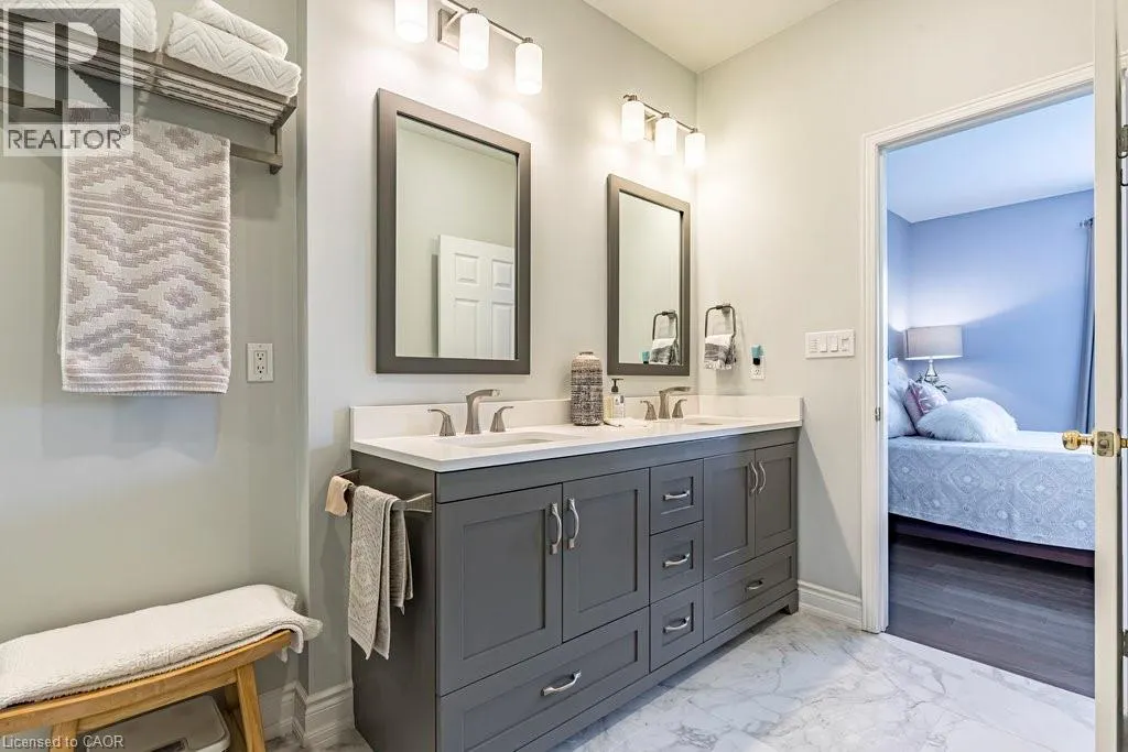4220 SARAZEN Drive Unit# 22, #22