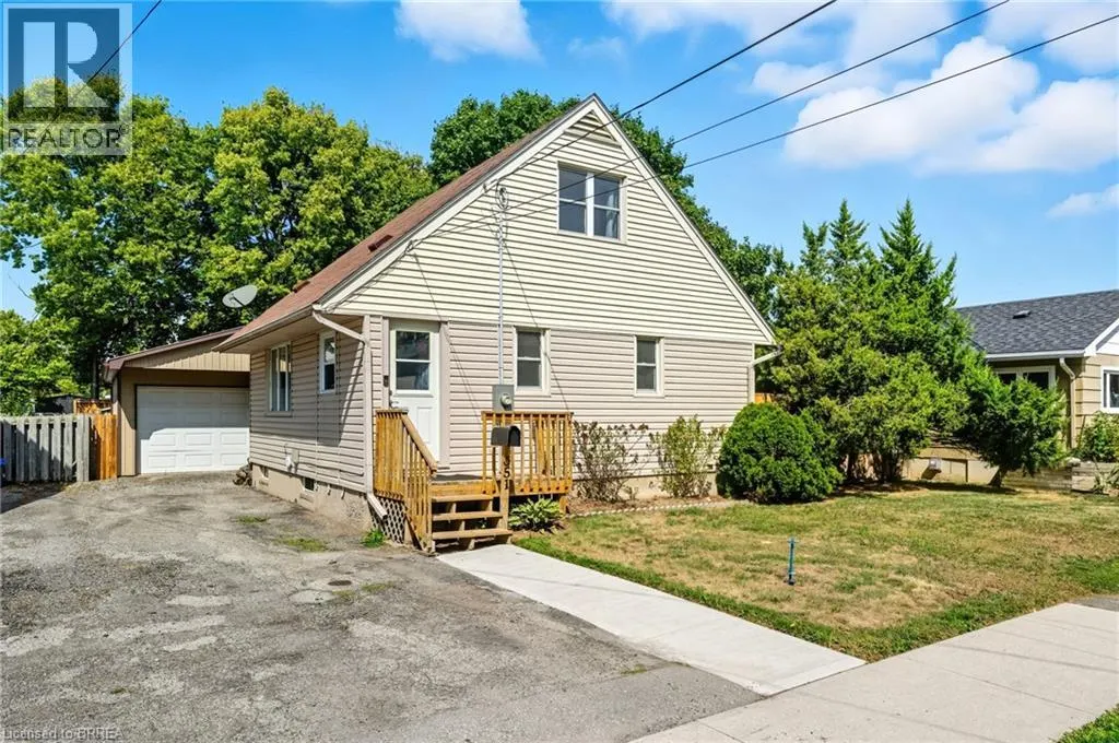 351 GRAND RIVER Avenue