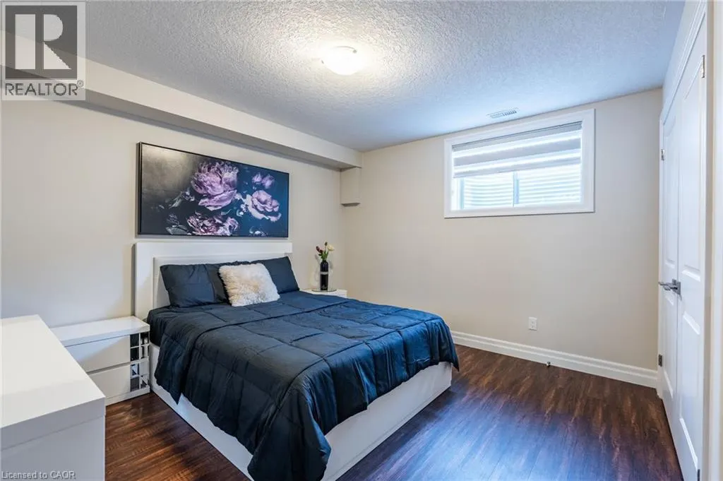 10 HARPER Boulevard