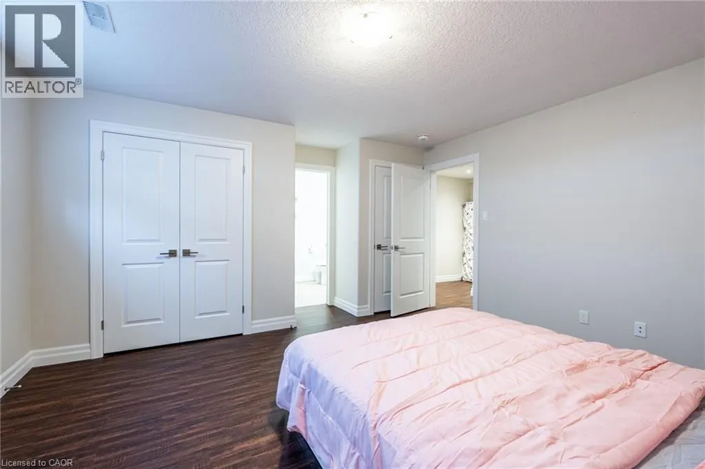 10 HARPER Boulevard