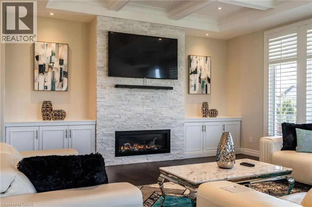 10 HARPER Boulevard