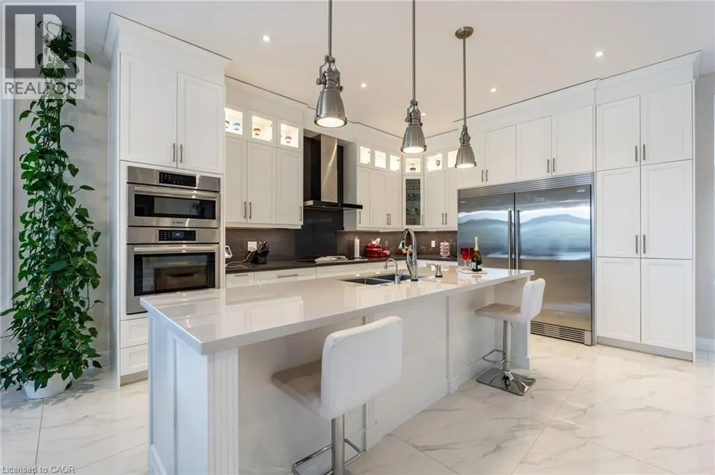10 HARPER Boulevard