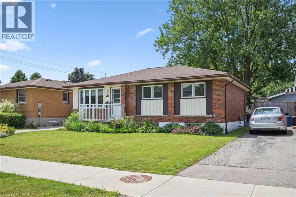 341 REDFORD Crescent
