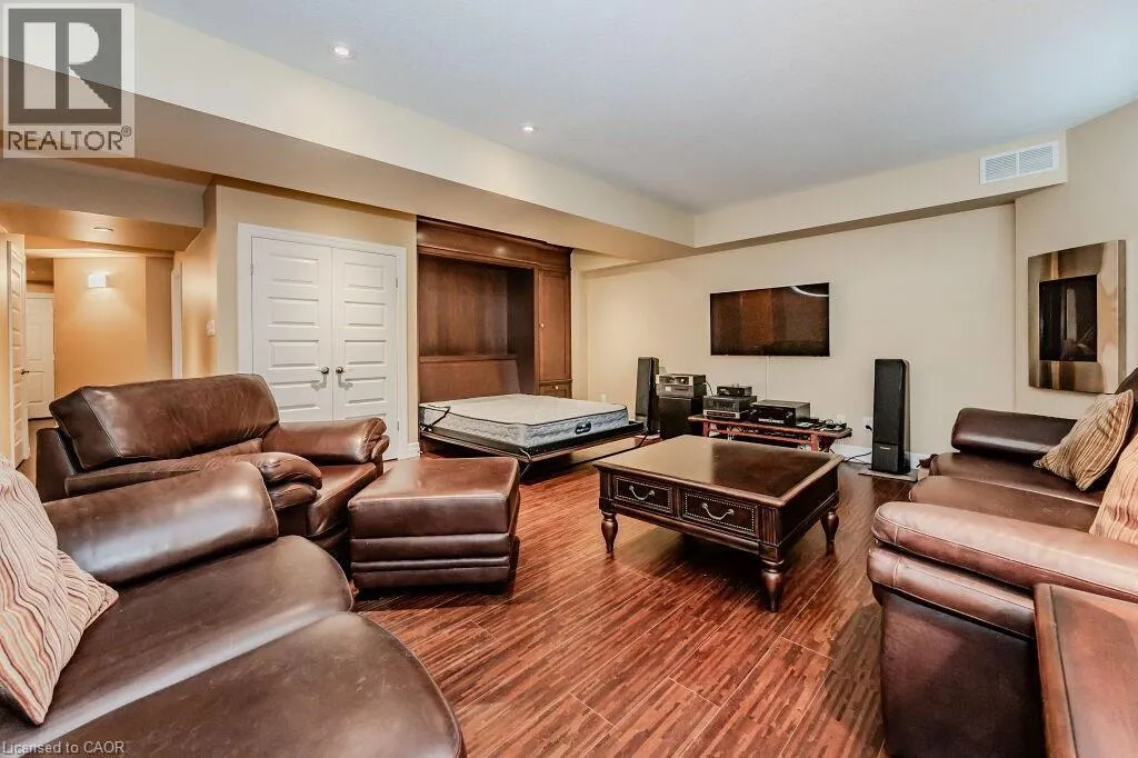 435 WINCHESTER Drive Unit# 14, #14