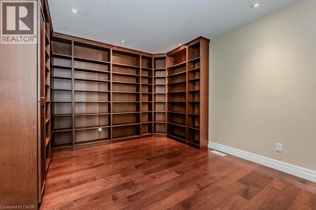 435 WINCHESTER Drive Unit# 14, #14