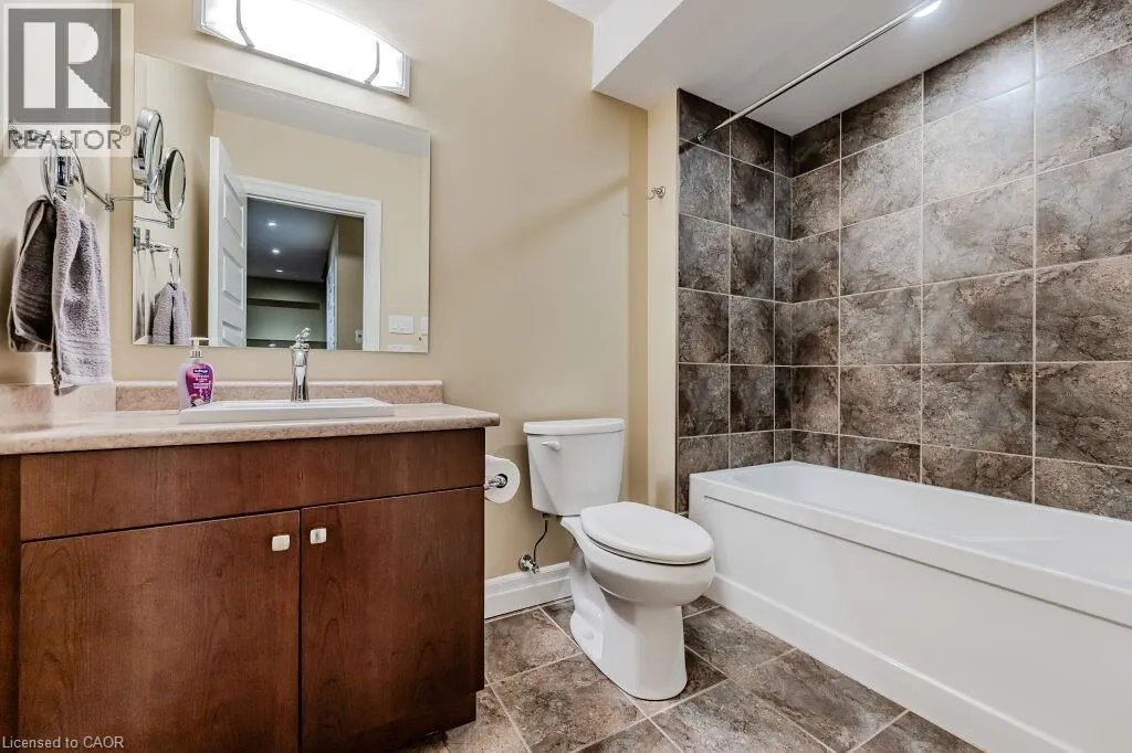 435 WINCHESTER Drive Unit# 14, #14