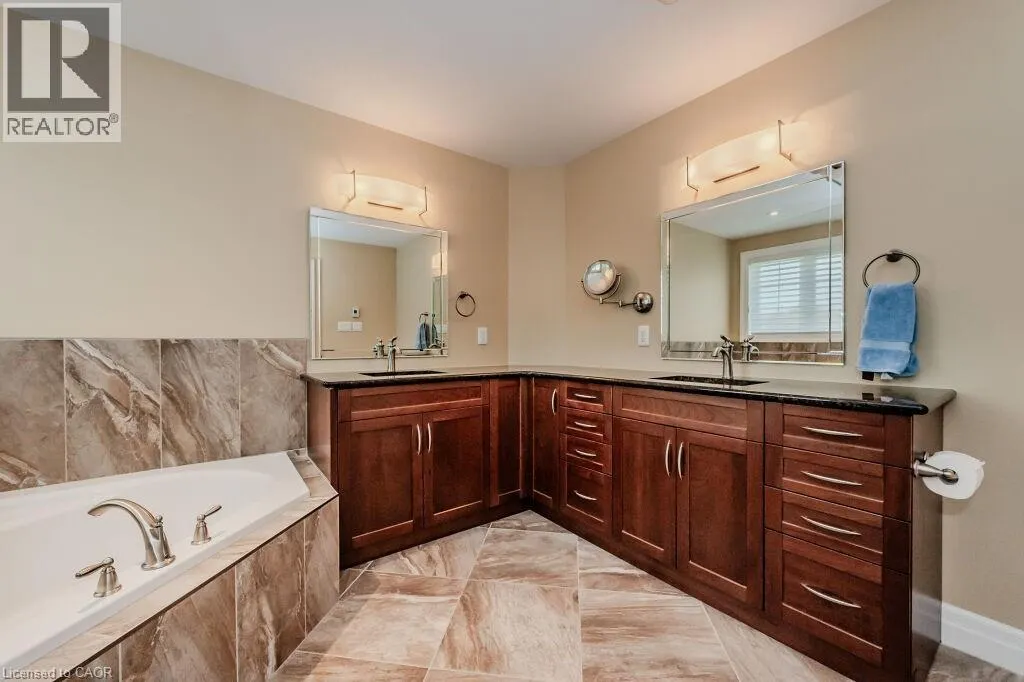 435 WINCHESTER Drive Unit# 14, #14