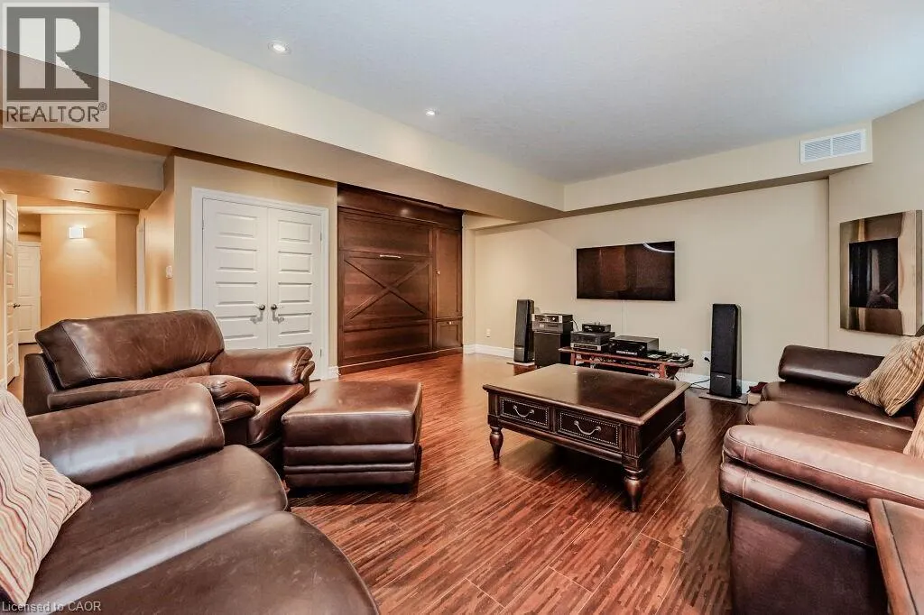 435 WINCHESTER Drive Unit# 14, #14