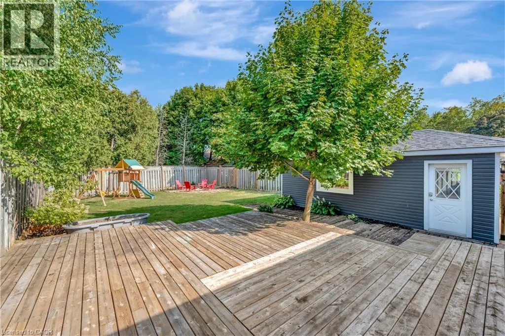 254 PINEWOOD Place