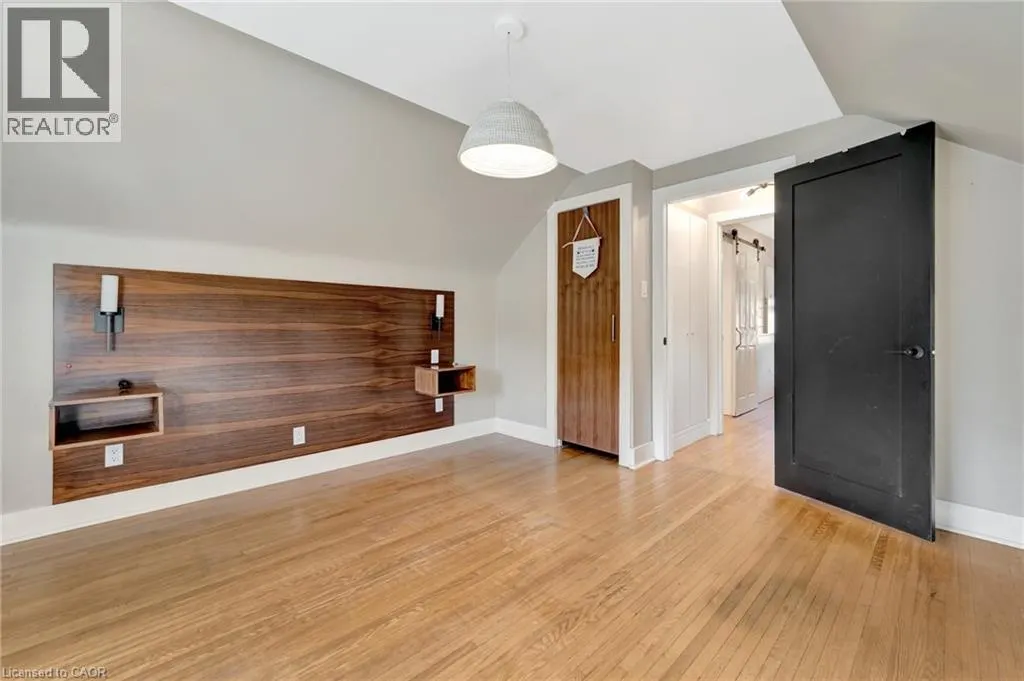 254 PINEWOOD Place