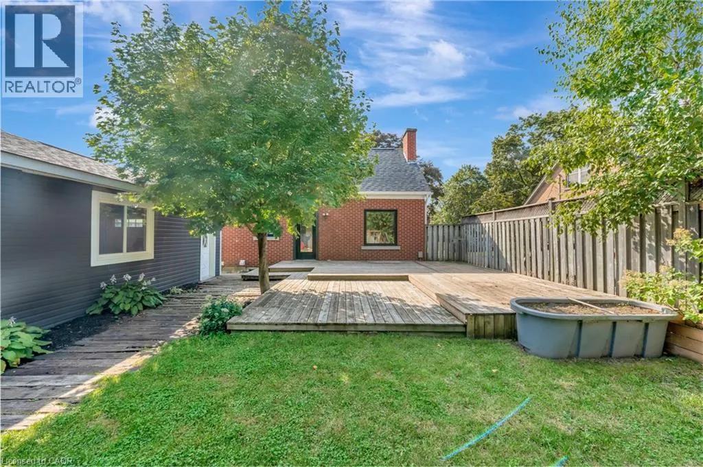 254 PINEWOOD Place