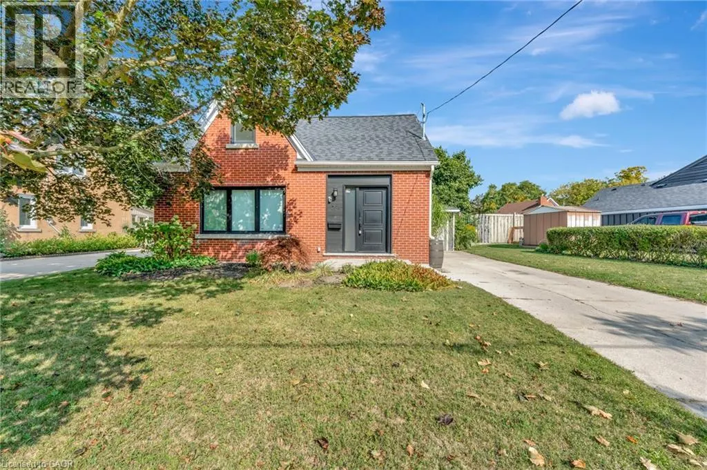 254 PINEWOOD Place