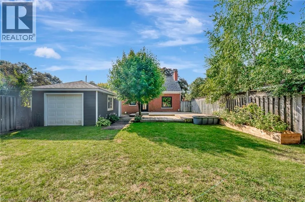 254 PINEWOOD Place