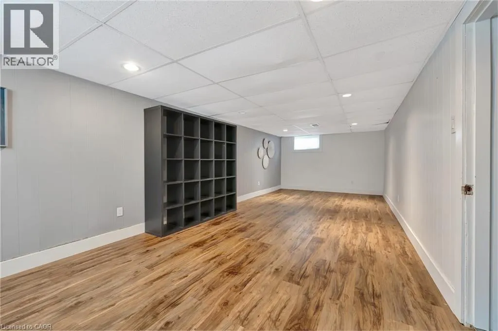 254 PINEWOOD Place