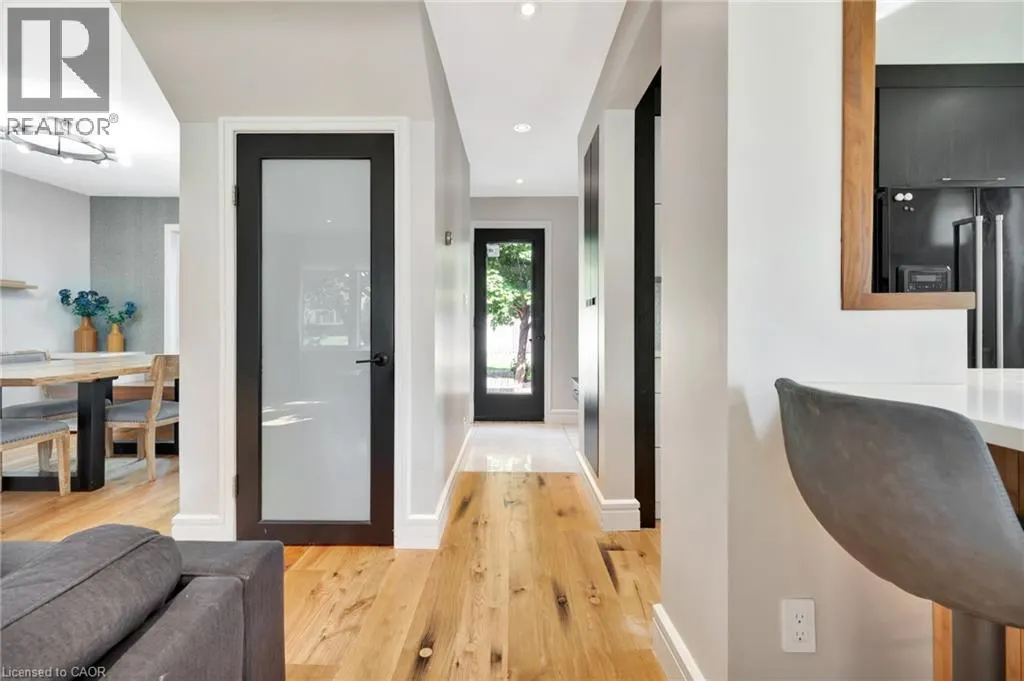 254 PINEWOOD Place