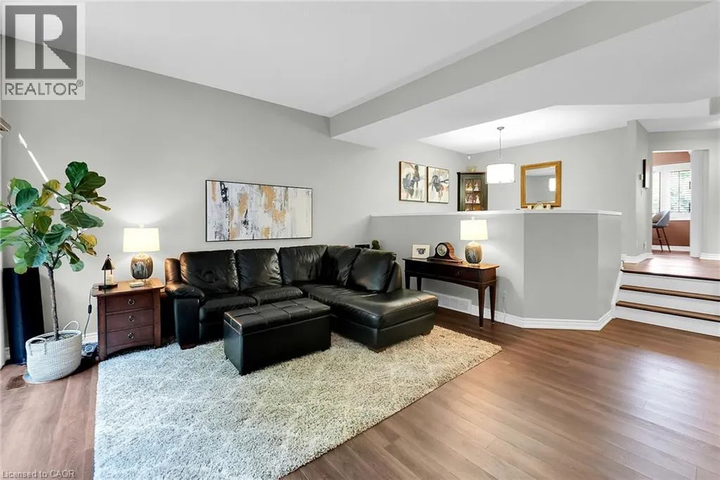 177 MAIN Street W Unit# 8, #8