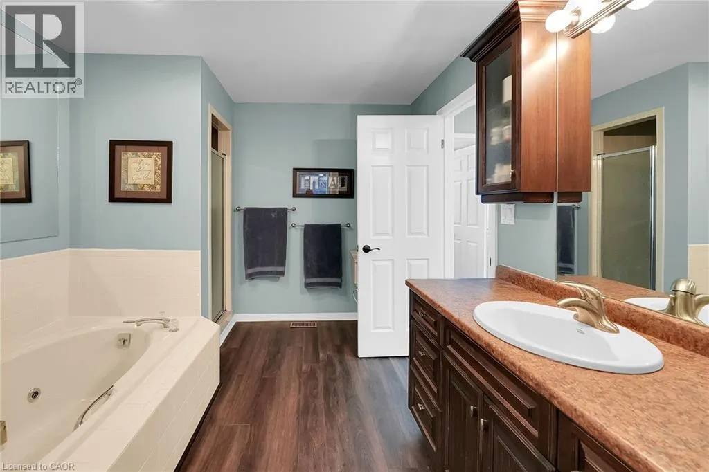 177 MAIN Street W Unit# 8, #8
