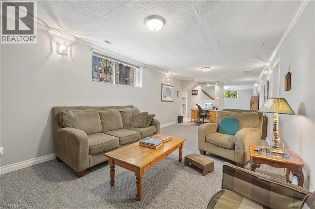 47 MARLEY Crescent