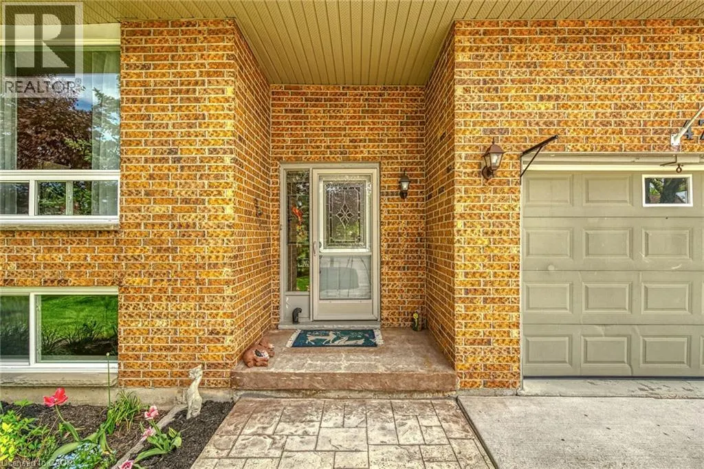 47 MARLEY Crescent