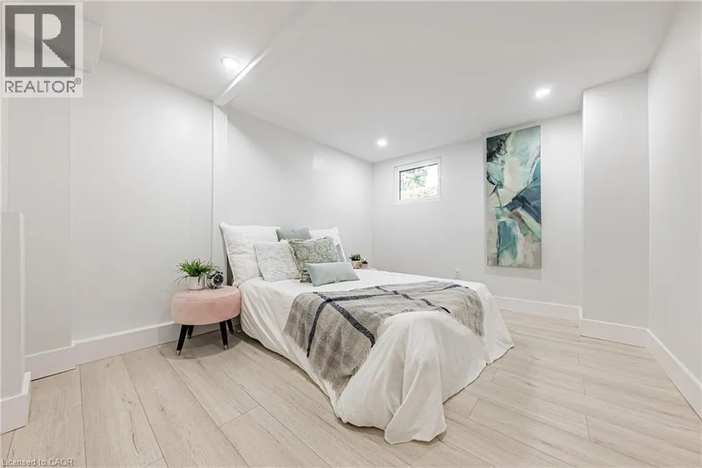 22 WILLIAM JOHNSON Street Unit# LL, #LL