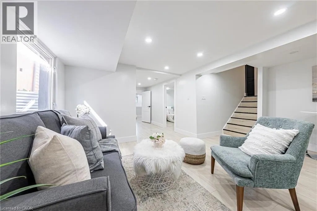 22 WILLIAM JOHNSON Street Unit# LL, #LL