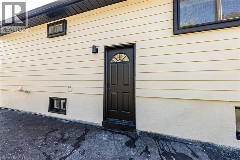 22 WILLIAM JOHNSON Street Unit# LL, #LL