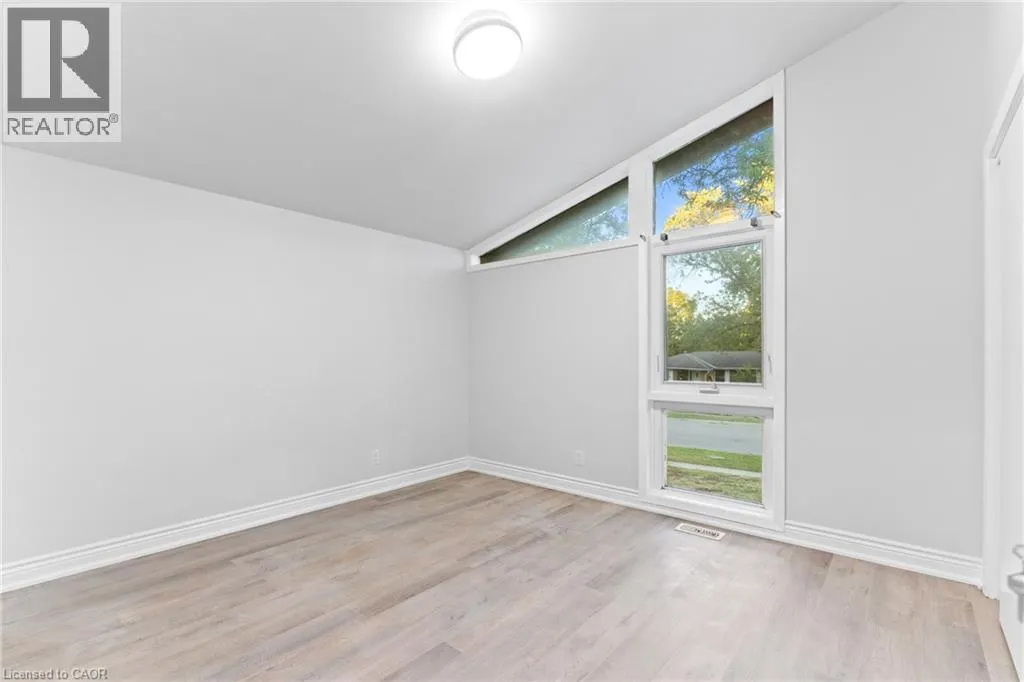 366 DALE Crescent