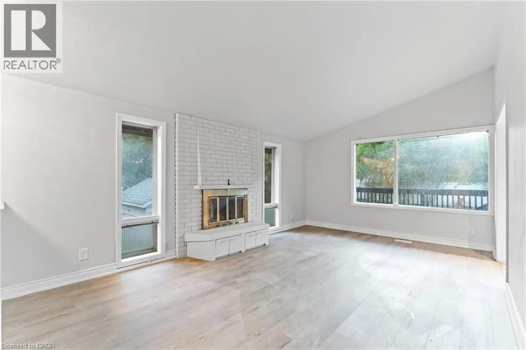 366 DALE Crescent