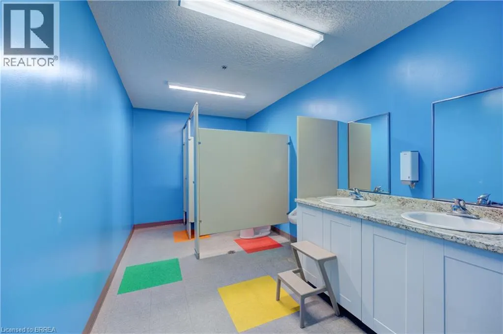 603 COLBORNE Street Unit# 2, #2