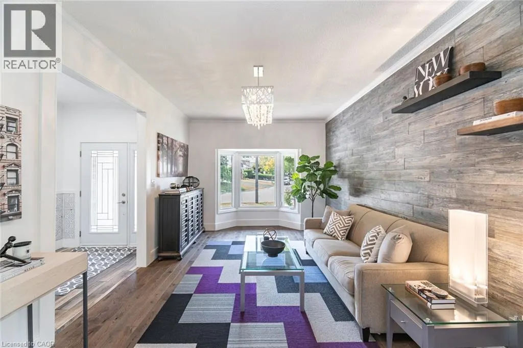 362 PRINCE OF WALES Drive