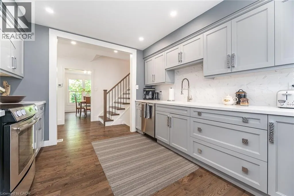 362 PRINCE OF WALES Drive