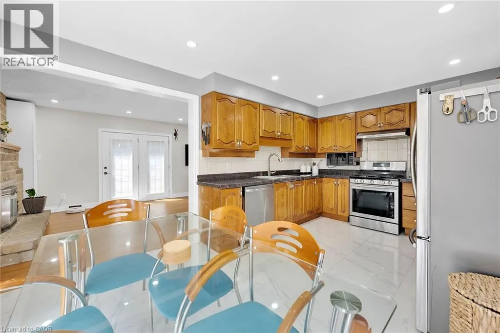 25 HIGHBURY Drive