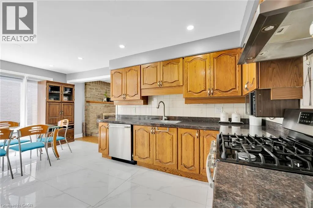25 HIGHBURY Drive