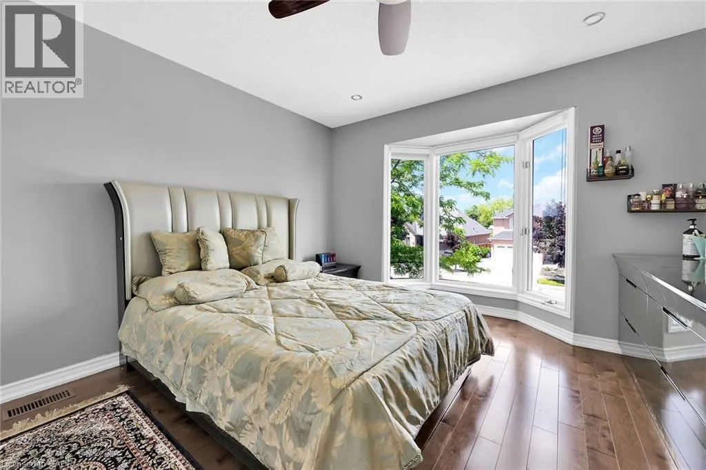 25 HIGHBURY Drive