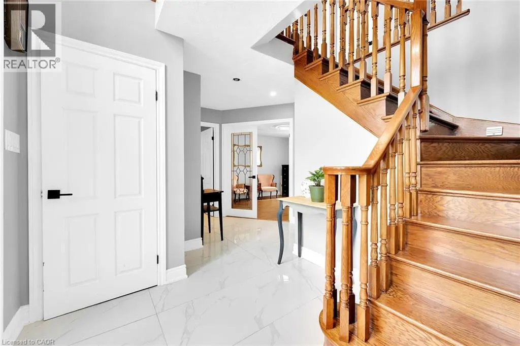 25 HIGHBURY Drive
