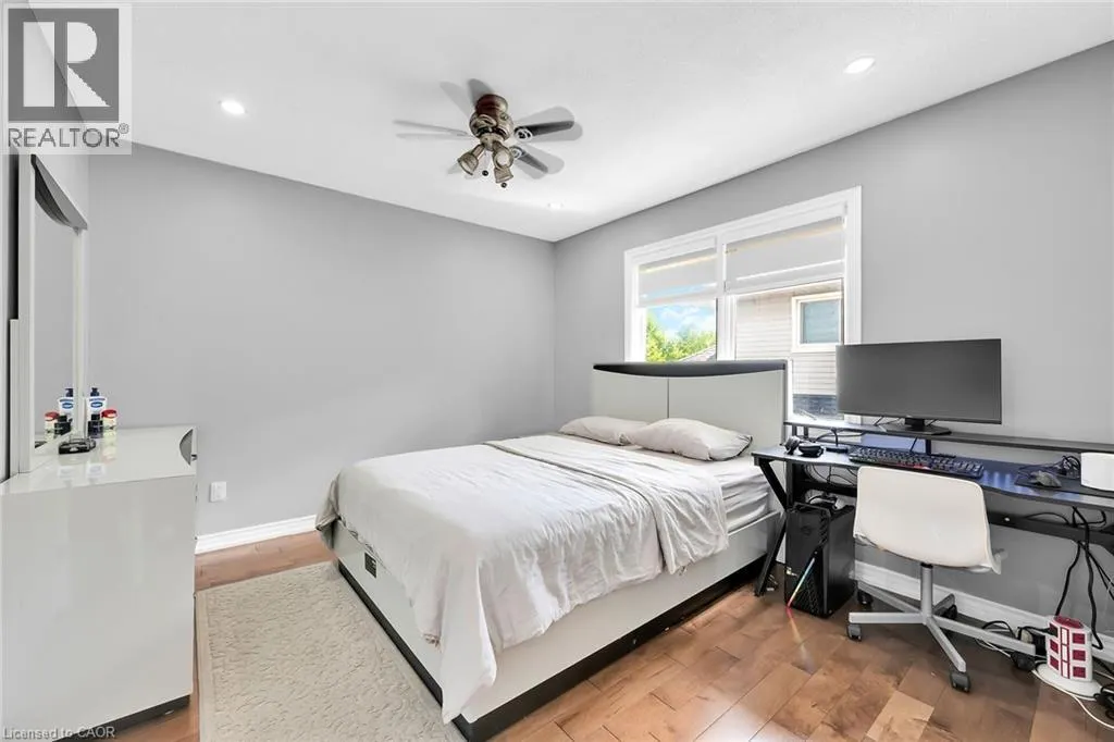 25 HIGHBURY Drive