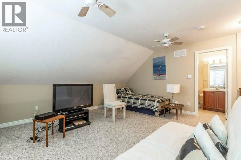 2141 CAROLINE Street Unit# 8, #8